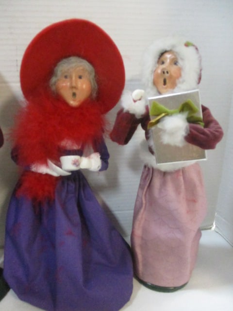 Byer's Choice (Lot of 5) Carolers - 2