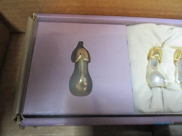 Napkin Rings, Eggplant Knife Rests & Card Holders, & Toscany - 3