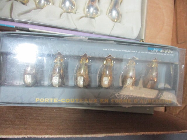 Napkin Rings, Eggplant Knife Rests & Card Holders, & Toscany - 4