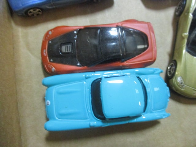Maisto, Hot Wheels, Mattel Die Cast Grouping - 2