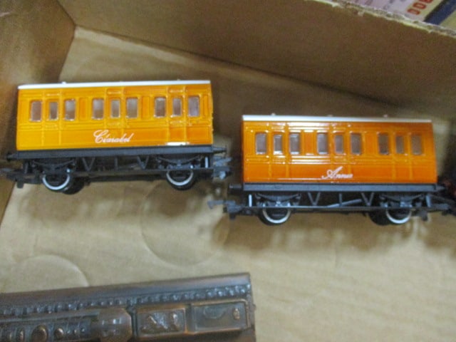 Thomas the Train Engine, Annie & Clarabel Cars, Copper plate, etc. - 3
