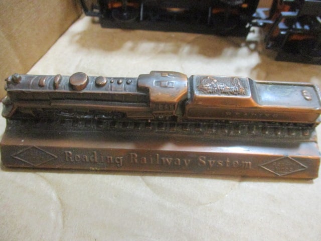 Thomas the Train Engine, Annie & Clarabel Cars, Copper plate, etc. - 4