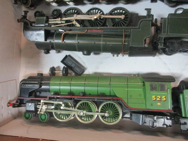 HO Scale Train Cars (Lot of 10) - 3