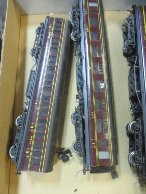 HO Scale Train Cars (Lot of 6) - 3