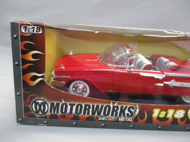 1960 Chevrolet Impala Convertible Diecast 1:18 Scale By Motor Max - 4