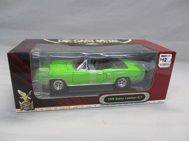 1970 Dodge Coronet R/T Convertible Deluxe Edition Diecast 1:18 Scale: By Road Signature/Road Legends Series New Old Stock