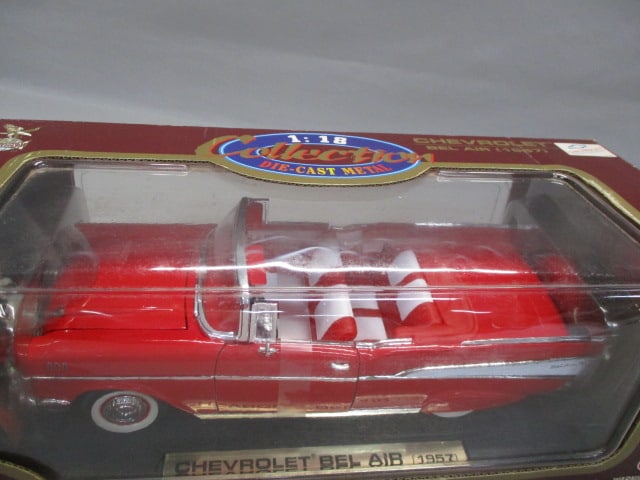 1957 Chevrolet Bel Air Convertible Diecast 1:18 Scale - 3