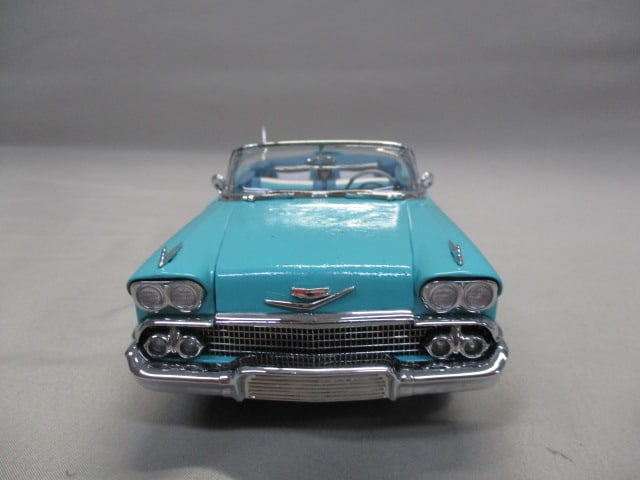 Danbury Mint 1958 Chevrolet Impala Convertible Diecast 1:24 Scale - 4