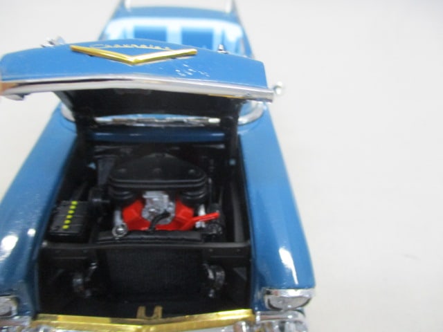 Danbury Mint 1957 Chevrolet Bel Air Convertible Diecast 1:24 Scale - 5