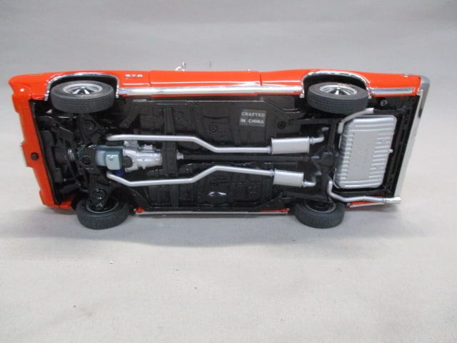 Danbury Mint 1969 Pontiac GTO Judge Diecast 1:24 Scale - 10