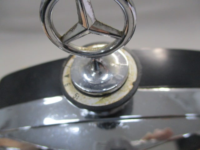 1960"s Royal London Limited Mercedes-Benz Radiator Grill Transistor Radio - 7