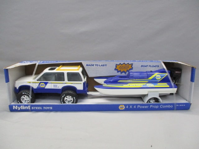 1994 Nylint Pressed Steel NAPA 4x4 Power Prop Combo (1 of 5)