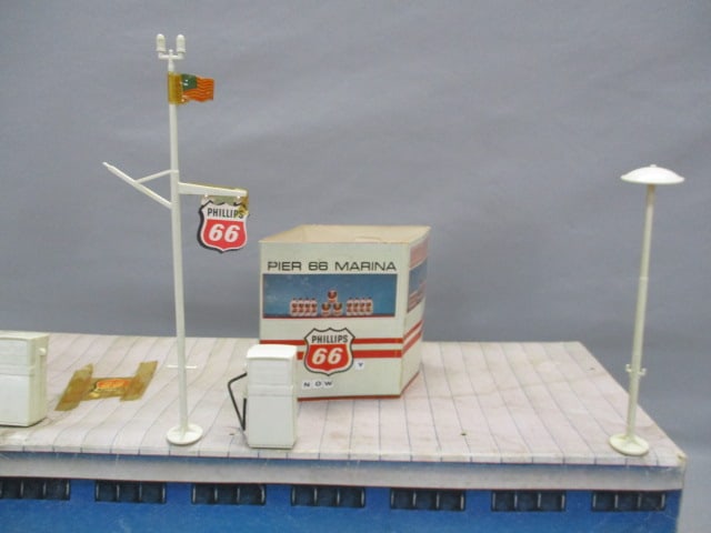 Vintage Phillips 66 Power Yacht with Marina Made From Box - 4