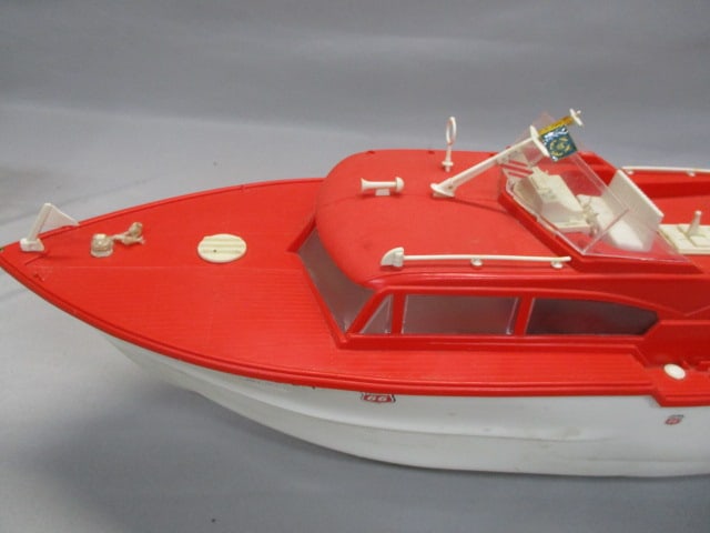 Vintage Phillips 66 Power Yacht with Marina Made From Box - 7
