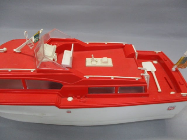 Vintage Phillips 66 Power Yacht with Marina Made From Box - 8