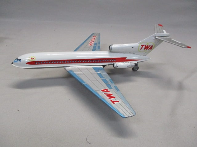 Vintage Tin Litho TWA Boeing 727 Friction w/Siren Toy Airplane w/Original - 3