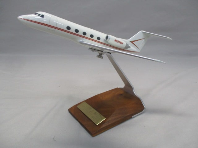Grumman Gulfstream II Business Jet Desktop Model w/Wood Display Stand: 10" x 7.5"