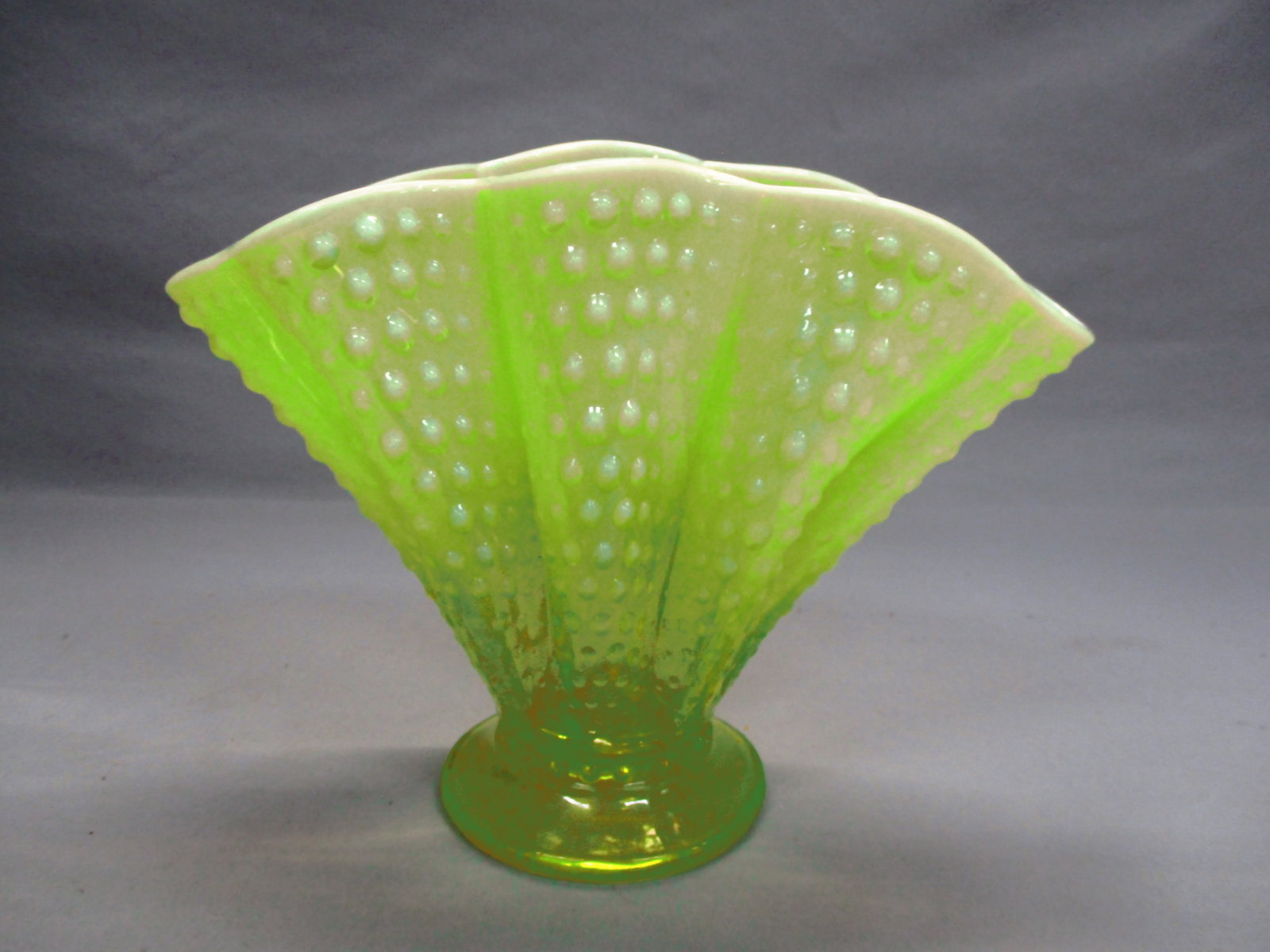 Vintage Fenton Yellow Opalescent Hobnail Uranium Glass Fan Vase: 10" x 8"