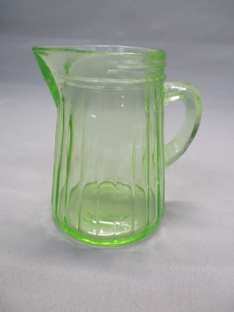 Vintage Anchor Hocking Colonial Green Uranium Glass Syrup Pitcher: 4.5"