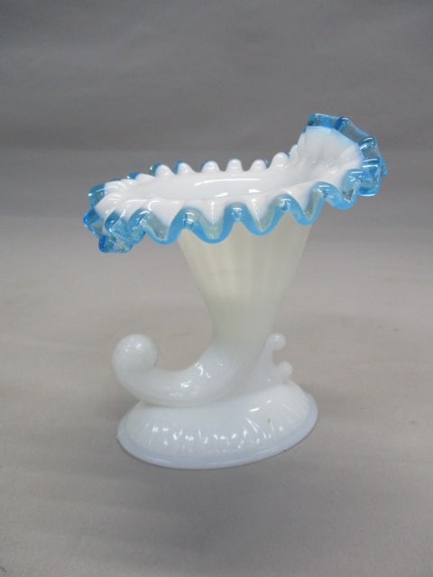 Fenton Aqua Crest Milk Glass Cornucopia Vase/Candleholder (1 of 6)