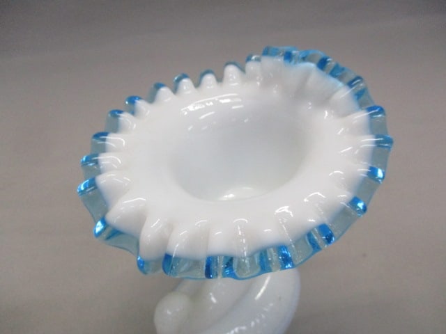 Fenton Aqua Crest Milk Glass Cornucopia Vase/Candleholder - 2