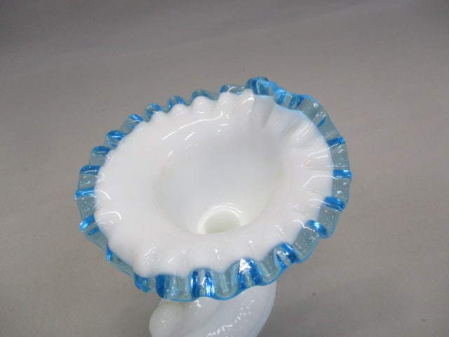 Fenton Aqua Crest Milk Glass Cornucopia Vase/Candleholder - 2