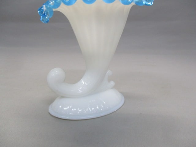 Fenton Aqua Crest Milk Glass Cornucopia Vase/Candleholder - 3