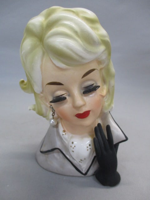 6" #P-628 Lady Head Vase: Missing Earring - See All Pictures