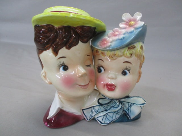 6" Ucagco #8170B Sweet Hearts Head Vase (1 of 8)