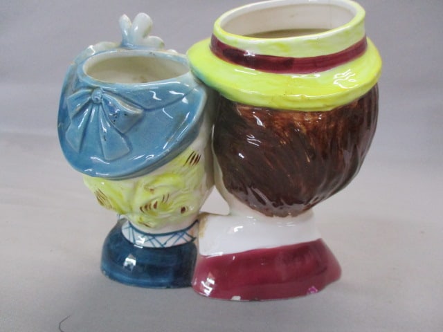 6" Ucagco #8170B Sweet Hearts Head Vase - 5