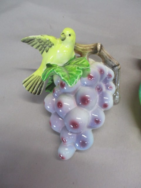 3 Vintage Ceramic Birds on Fruit Wall Pockets - 2