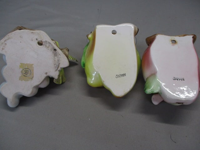3 Vintage Ceramic Birds on Fruit Wall Pockets - 6