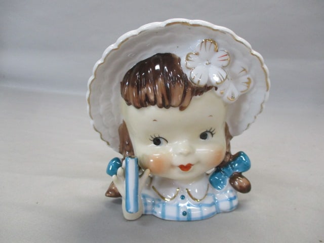 Vintage Girl Head Vase/Wall Pocket (1 of 6)