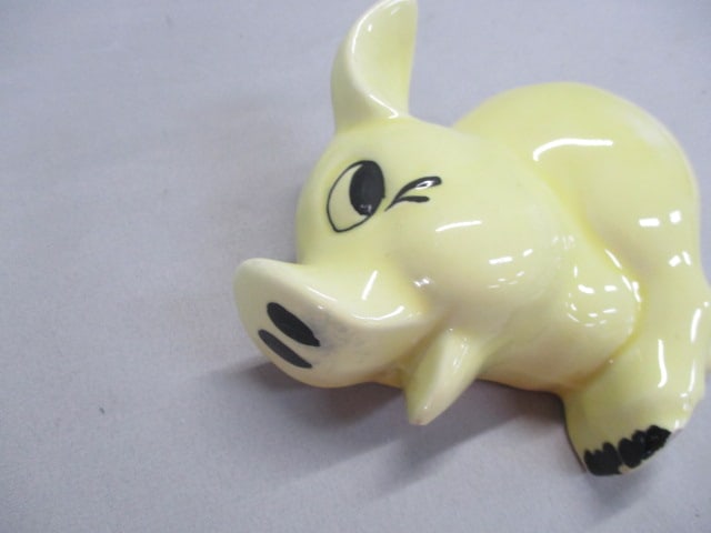 Vintage Morton Pottery Yellow Skedaddle Pig Wall Pocket - 2