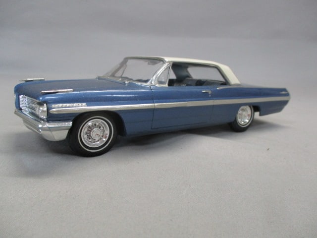 1962 Pontiac Bonneville Friction Promo (1 of 10)