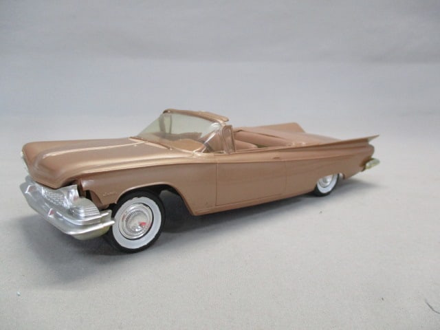1959 Buick Invicta Convertible Friction Promo (1 of 10)