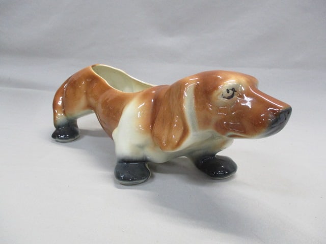 Large Basset Hound Planter: 15.5"