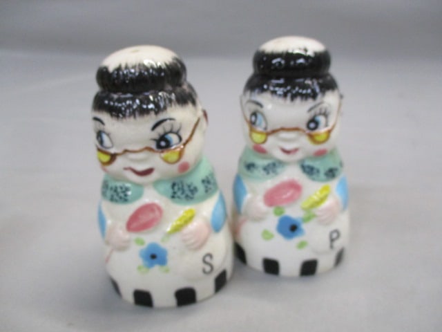 Vintage Tilso Granny Grease Jar 7" w/Matching Salt & Pepper Shakers 4" - 5