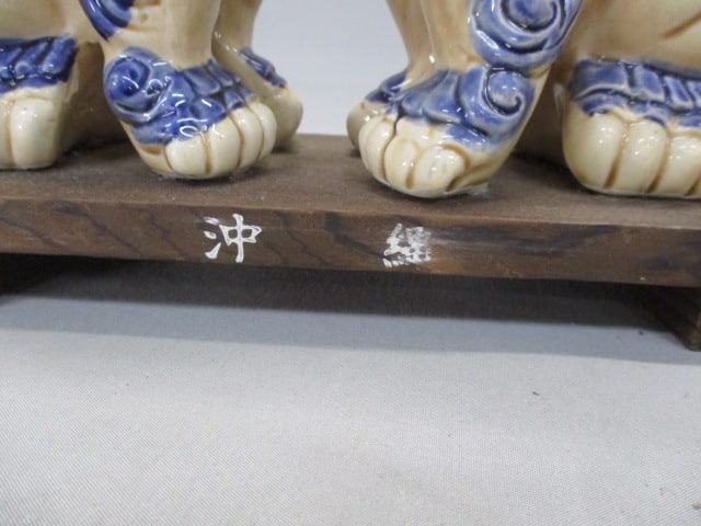 Japanese Shisa Ceramic Guarding Dog Statues on Wooden Base - 4