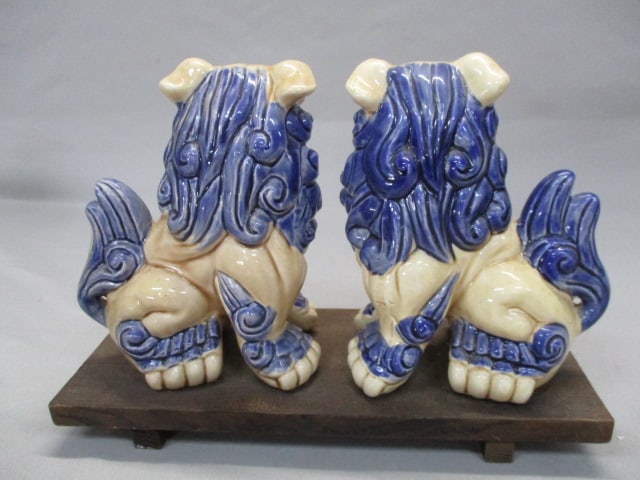 Japanese Shisa Ceramic Guarding Dog Statues on Wooden Base - 5