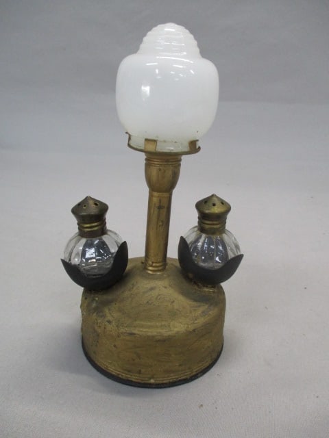 Vintage Street Lamp Post Salt & Pepper Shakers Battery Operated - 2