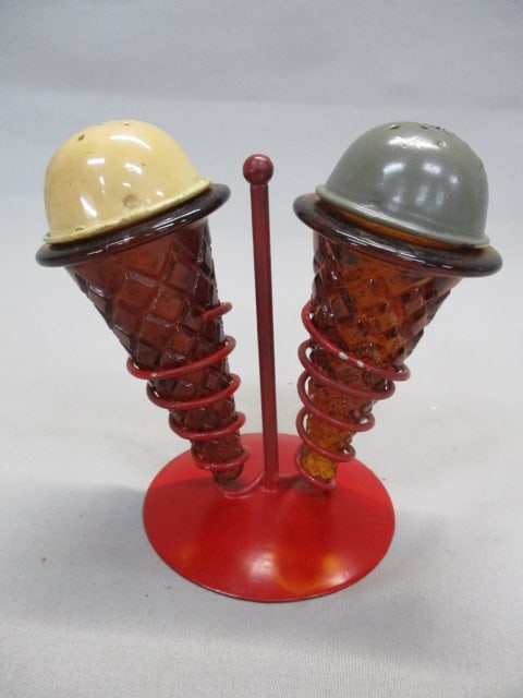 1970's Ice Cream Cone Salt & Pepper Shakers: 4.5"