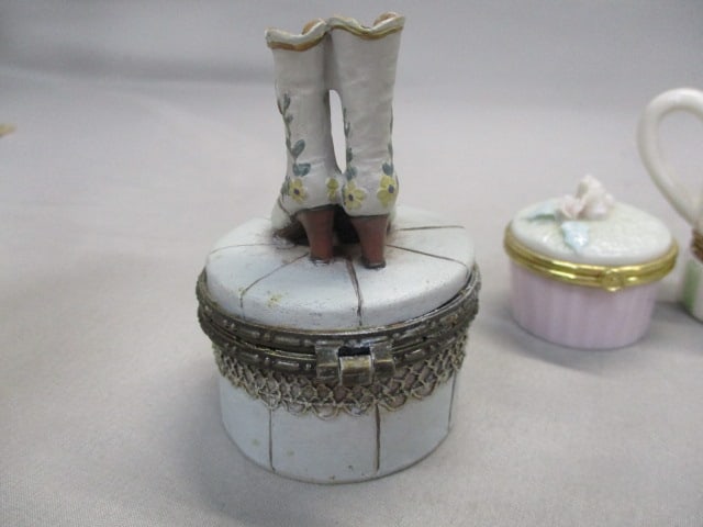 3 Hinged Ceramic Trinket Boxes - 4