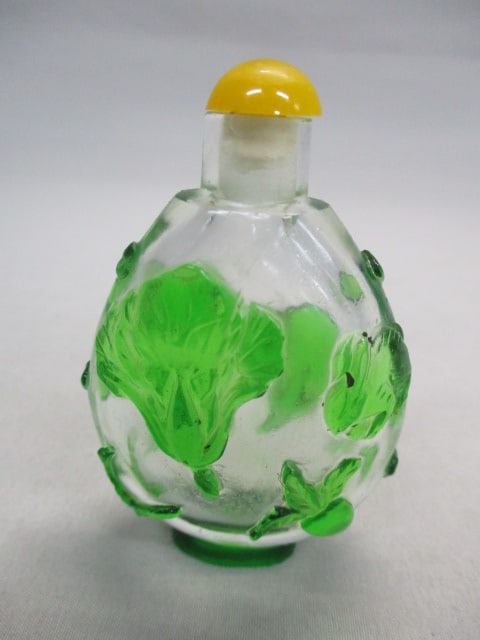 Antique Chinese Green Cut To Clear Overlay Snuff Bottle: 3"