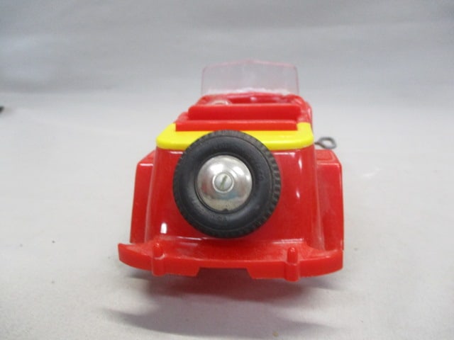 Vintage Marx "The Willys Jeepster" Plastic Windup Toy - 6