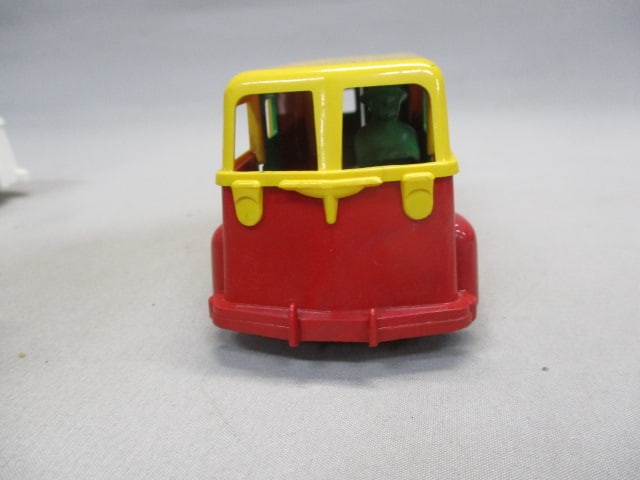 2 Ideal Toy Company Plastic Delivery Vans - 3