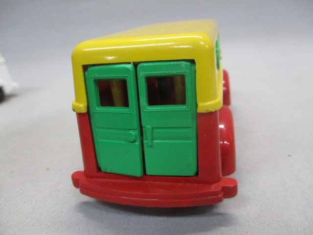 2 Ideal Toy Company Plastic Delivery Vans - 5