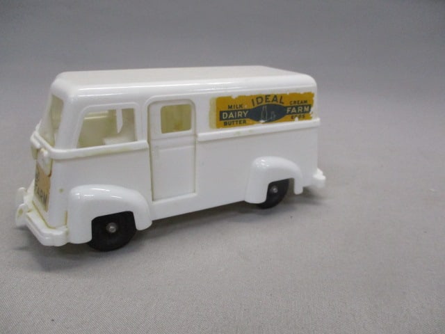 2 Ideal Toy Company Plastic Delivery Vans - 8