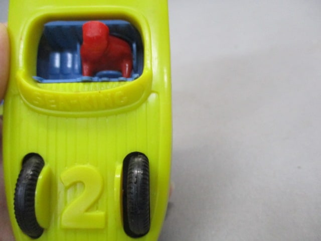 3 Vintage Renwal Plastic Toys - 4