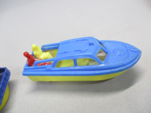 3 Vintage Renwal Plastic Toys - 7